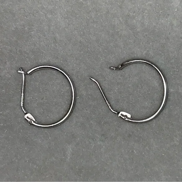 14K White Gold Mini Huggie Hoop Earrings 12mm - Picture 3 of 5